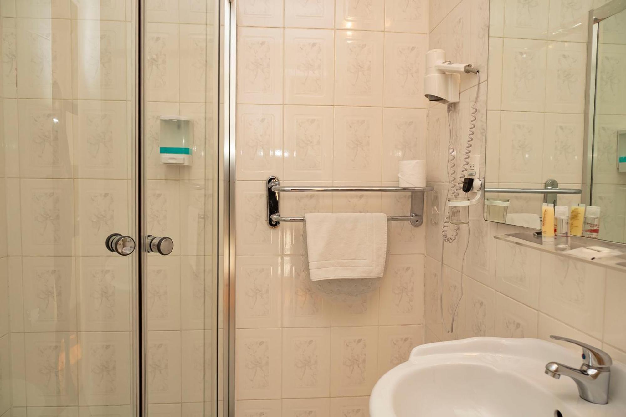 Hotel Plaza 3*