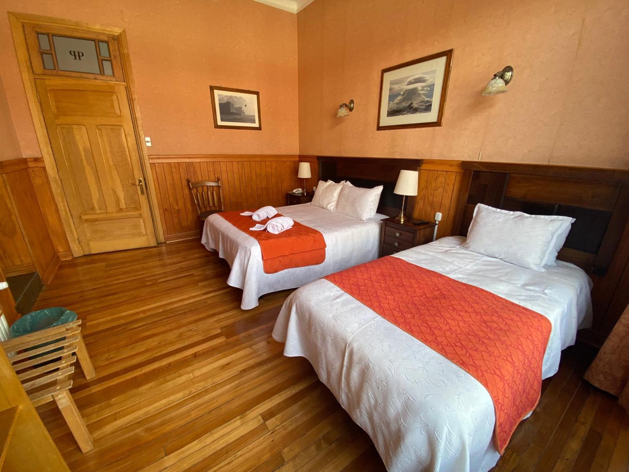 Hotel Plaza 3*
