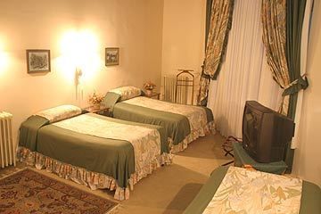 Plaza Hotel 3*