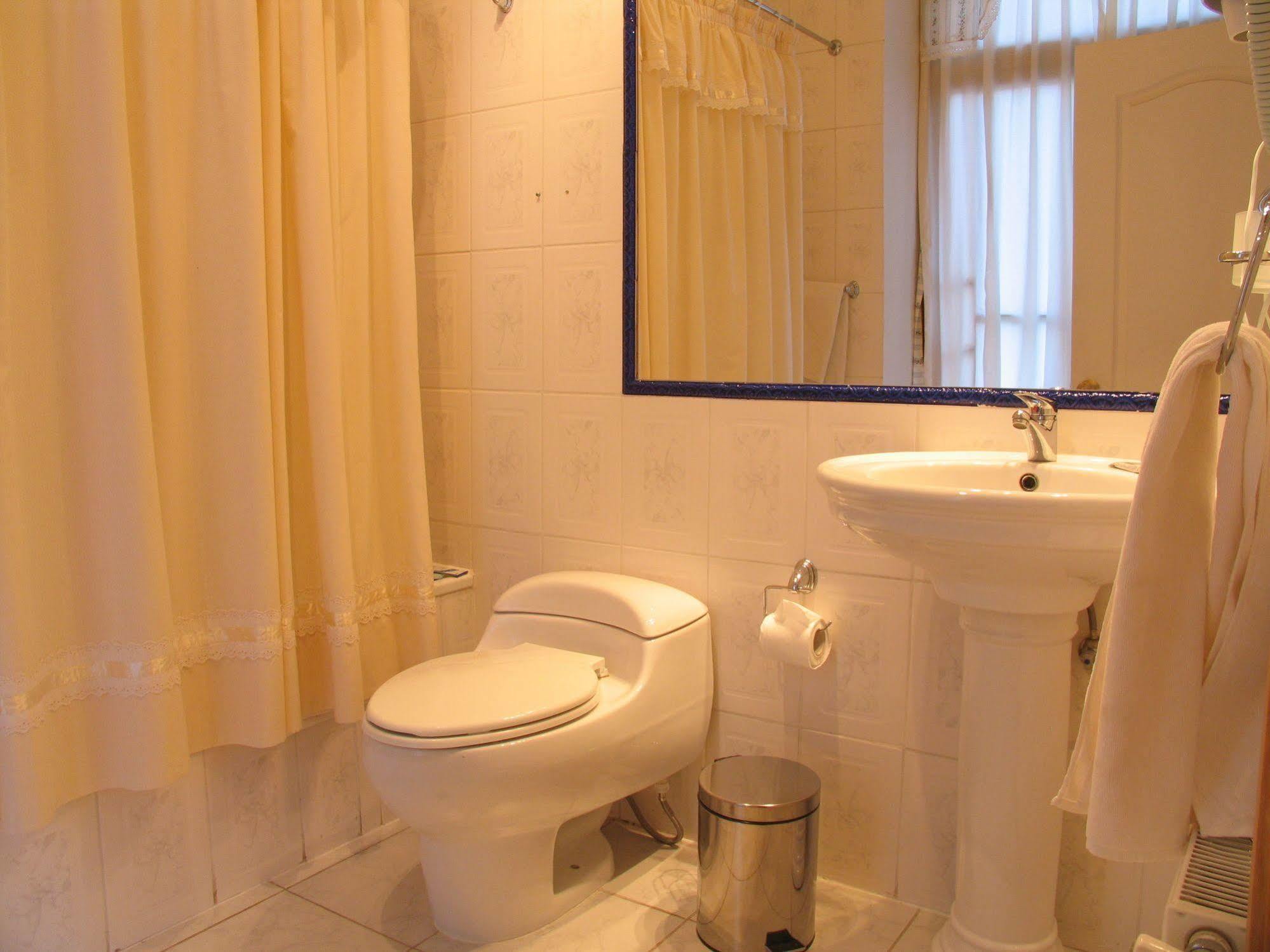 Plaza Hotel 3*